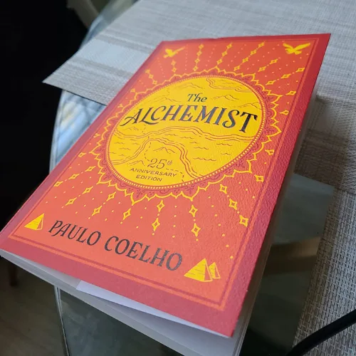 The Alchemist, 25th Anniversary: A Fable About Following Your Dream Paperback - Image 5